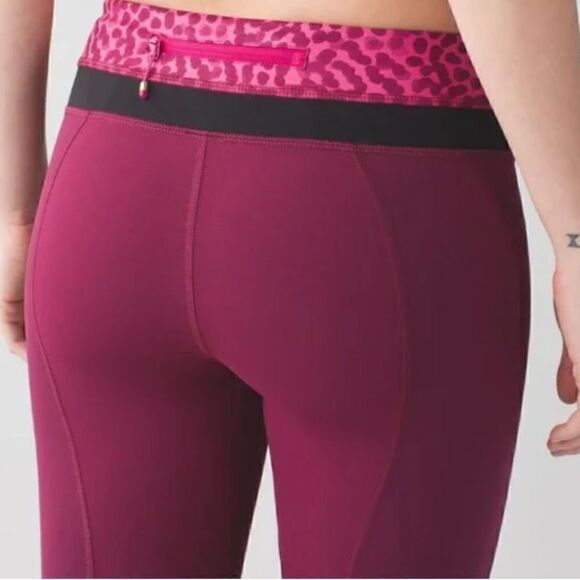 Lululemon Run Inspire Crop II - Picture 2 of 5